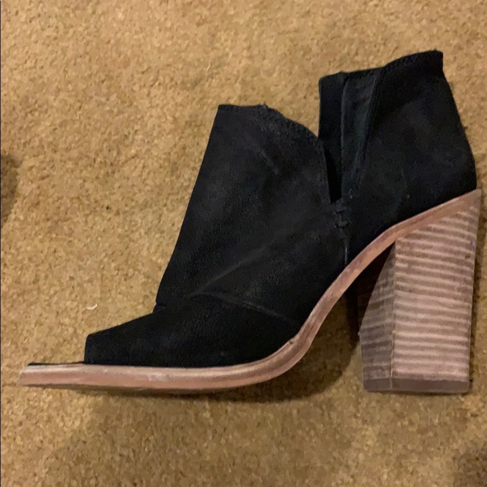 Vince Camuto Peep Toe Booties